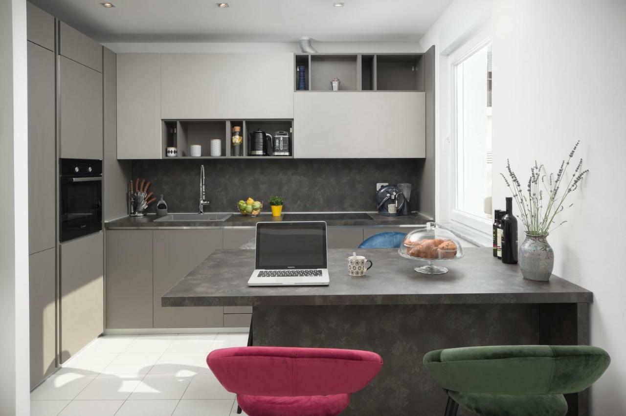 Carducci Apartment - Center Pula Bagian luar foto